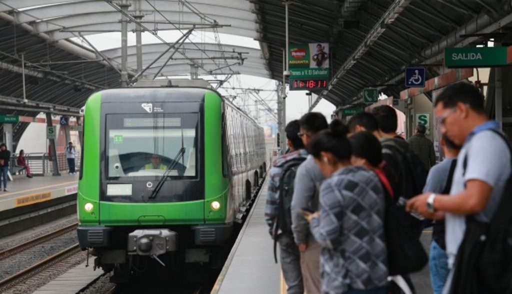Venezolano, Metro de Lima, lanzarse - acn