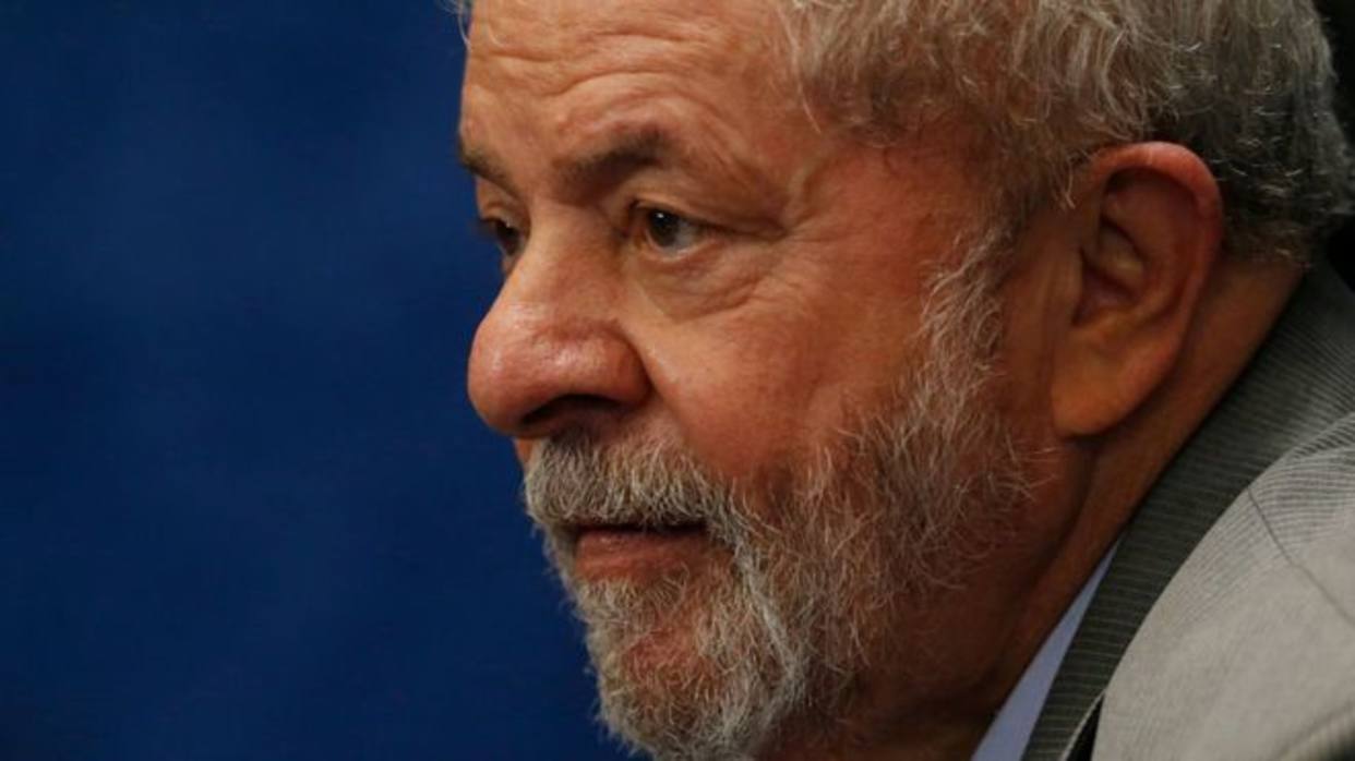 Lula emplazado