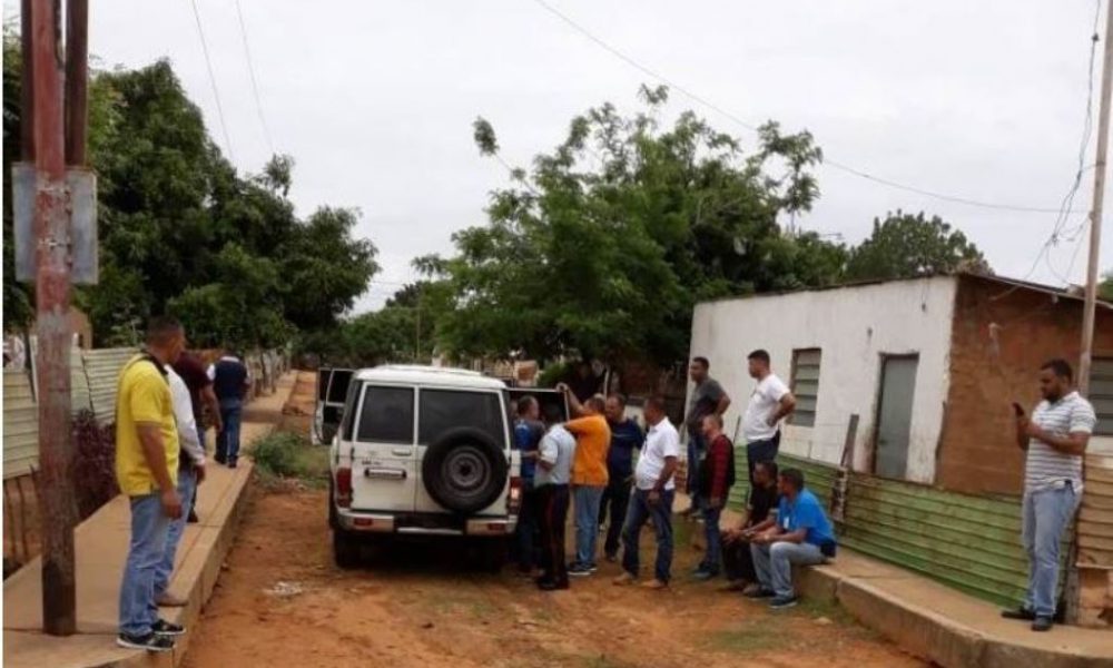 Mueren cinco, secuestradores, enfrentamiento - acn