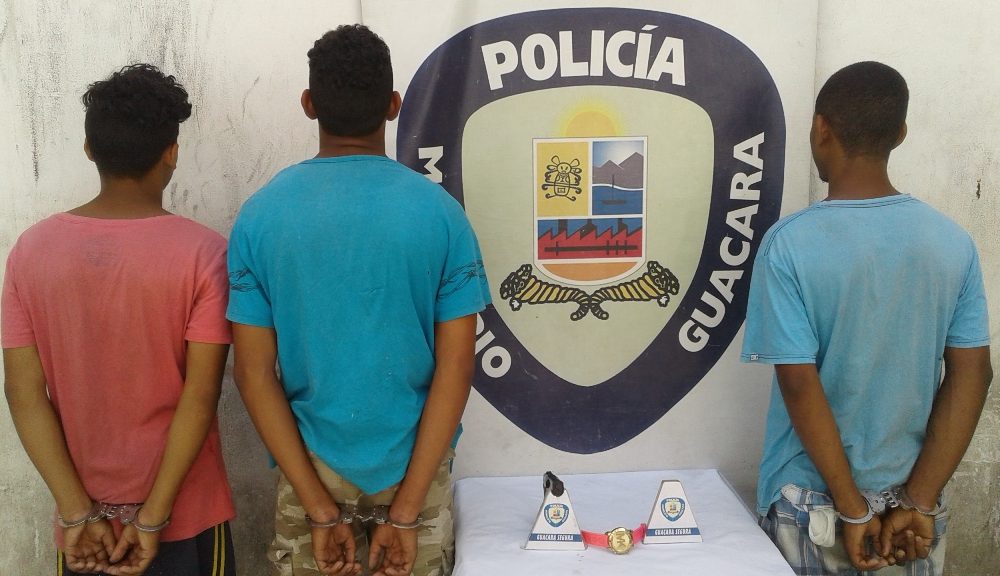 Trío de choros, cometió un atraco - acn