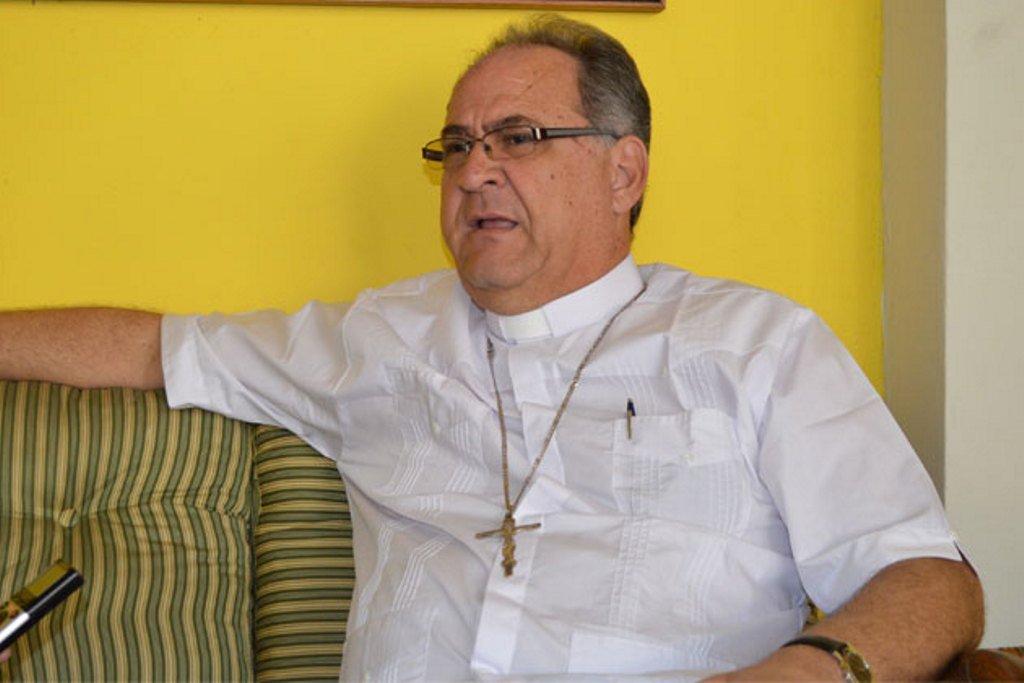 Arzobispo de Valencia lamentó destrucción de estatua del padre Rivolta