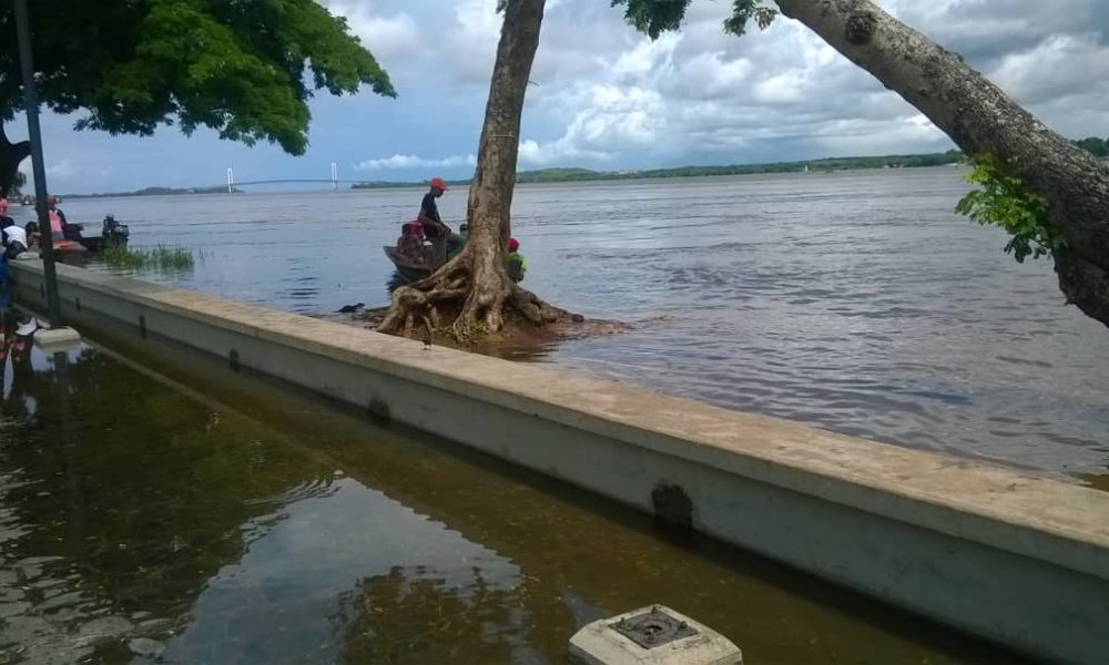 Río Orinoco, Ciudad Bolívar, desbordar - acn