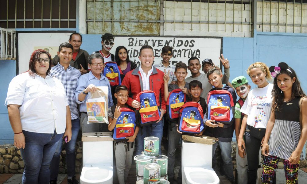 Acn- Sepa cual escuela de Naguanagua recibió morales y materiales para mejorar la infraestructura