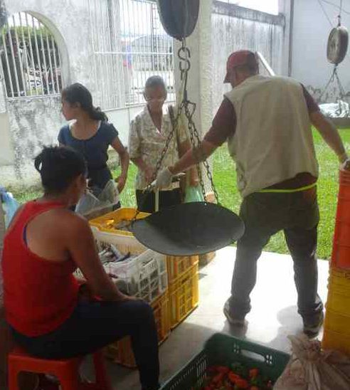 ACN- Mercado a cielo abierto atendió a 700 familias en Montalbán