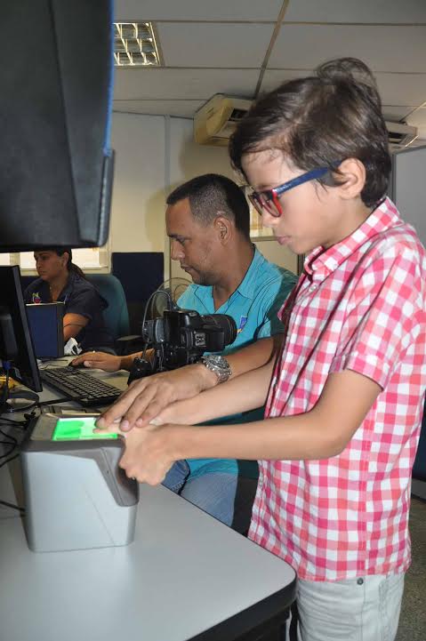 ACN- Arrancó jornada de cedulación para niños de las escuelas en Puerto Cabello