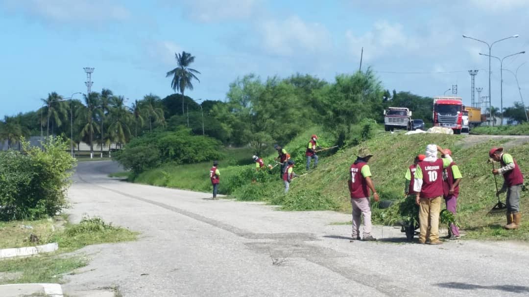 ACN- Inicia plan de limpieza en calles y avenidas de Puerto Cabello