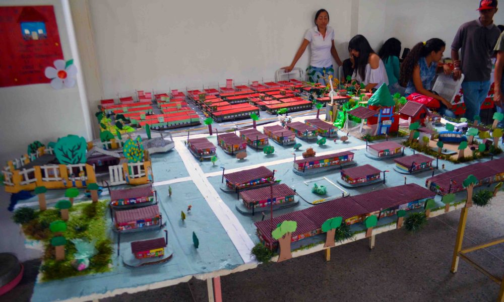 ACN- Maquetistas mostraron su arte en el I Festival de Cartografía en Guacara