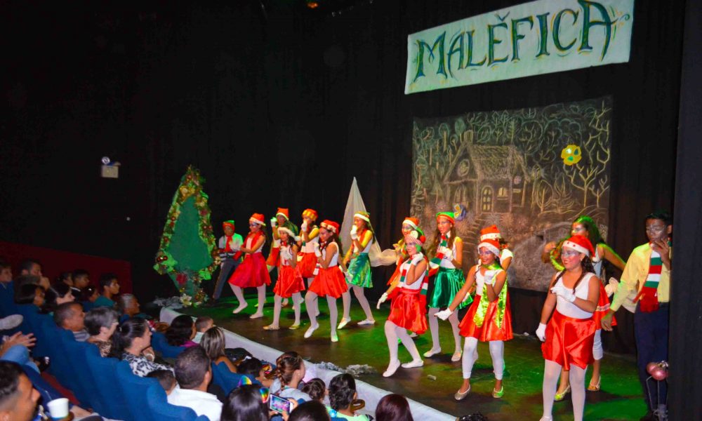 ACN- Habitantes de Guacara disfrutan de obras de teatro en navidad