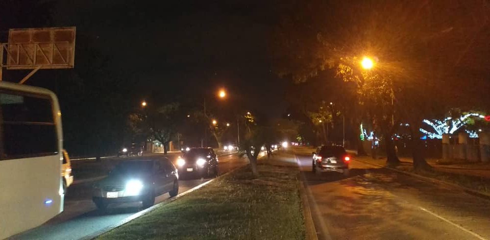 ACN- Avenida Universidad está saliendo de la oscuridad