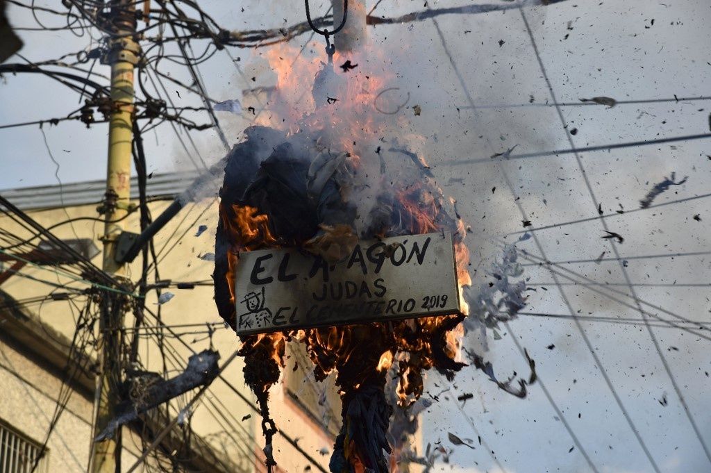 Maduro y El Apagón protagonizaron la quema de Judas