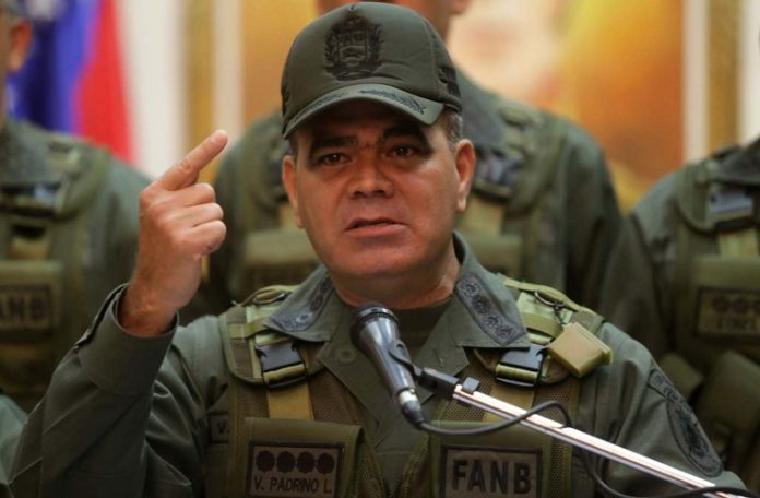 Padrino López se desliga de los colectivos. Foto: Agencias