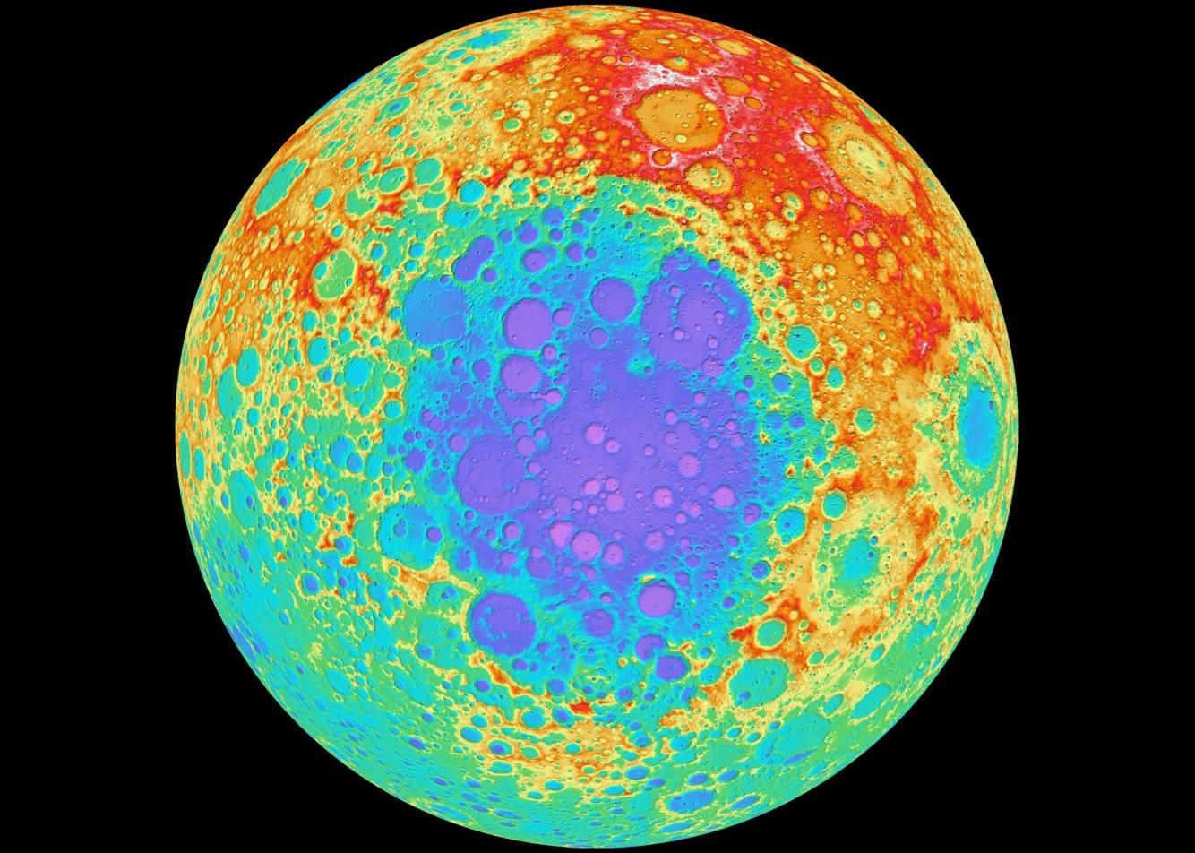 Descubren una enorme masa metálica enterrada en la Luna