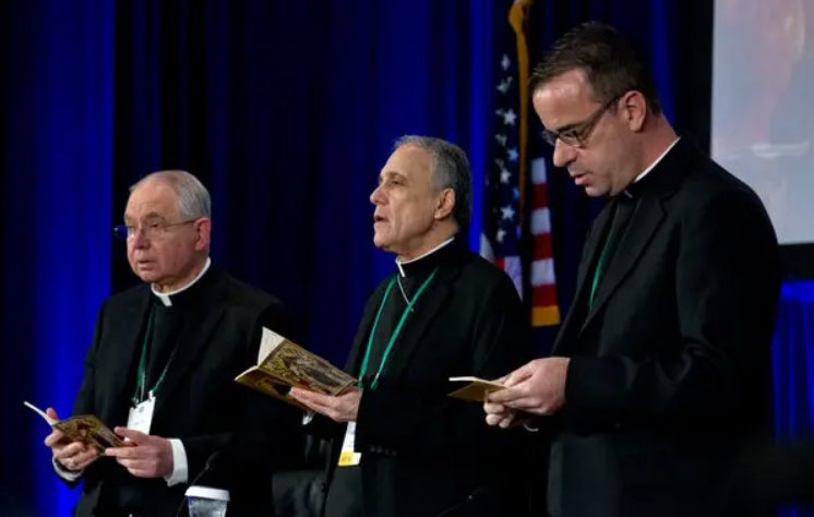 Obispos católicos de EEUU implementan sistema de supervisión de conducta.