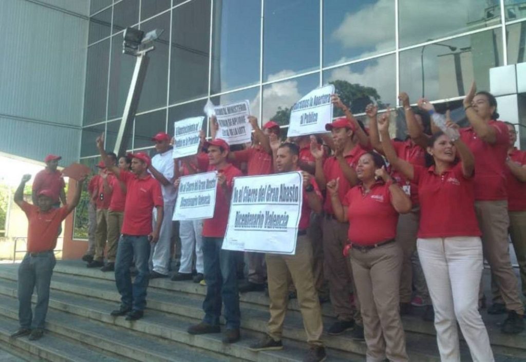 trabajadores bicentenario Valencia protesta. ACN