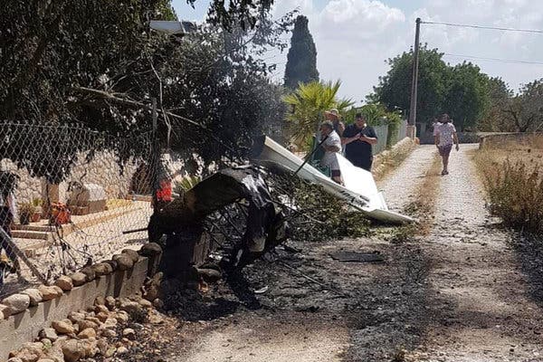En Mallorca chocaron un avión y un helicóptero: 7 muertos