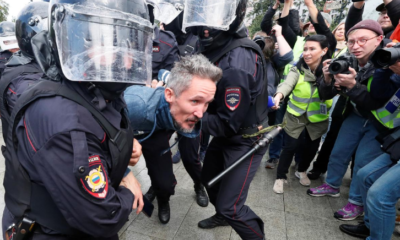 Policía rusa detiene casi 100 manifestantes opositores en Moscú