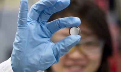 Científicos pioneros en baterías de litio ganaron el Premio Nobel