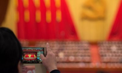 China implementa aplicación “de uso obligatorio” para espiar a su población