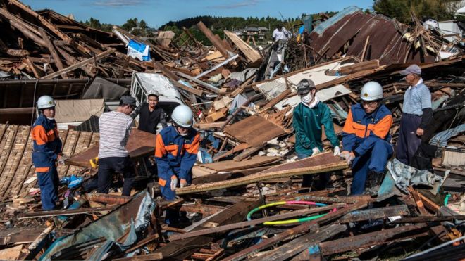 Japón despliega 110.000 rescatistas tras el paso del tifón Hagibis