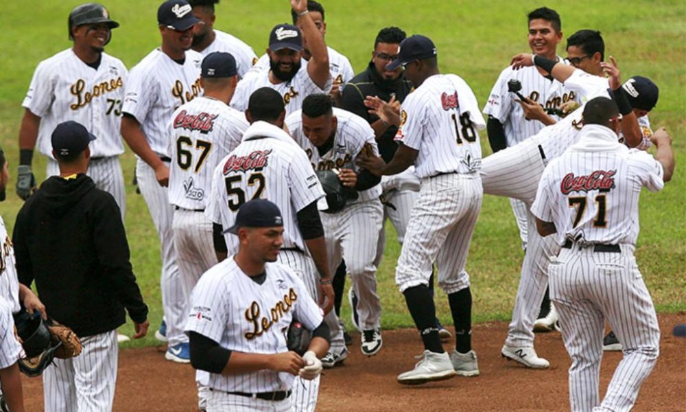 Caracas ganó el juego en suspenso - noticiasACN