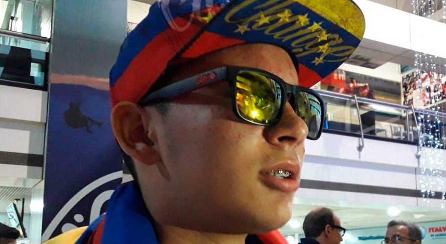 Rufo Chacón regresó a Venezuela entre aplausos y gritos