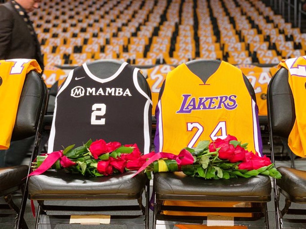 Lakers le brindó tributo a Kobe Bryant - noticiasACN