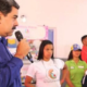 Maduro invita a tener 6 hijos