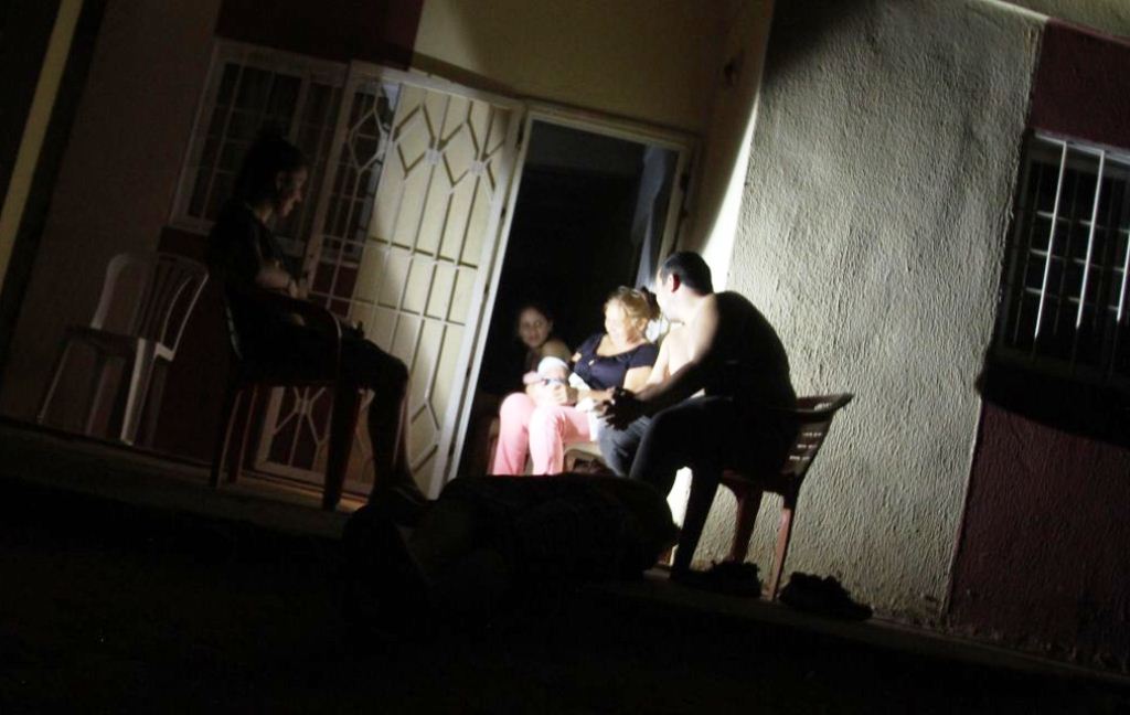 Ocho horas Maracaibo sin luz en cuarto apagón de abril