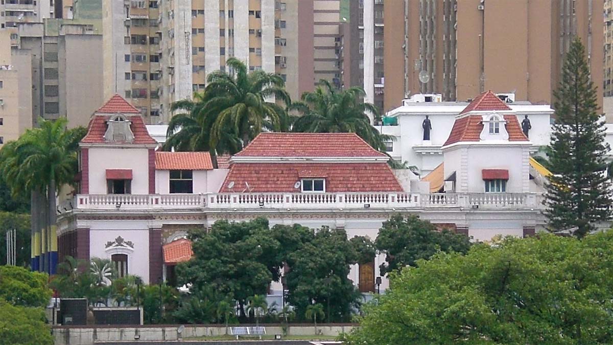 detonaciones en Palacio de Miraflores