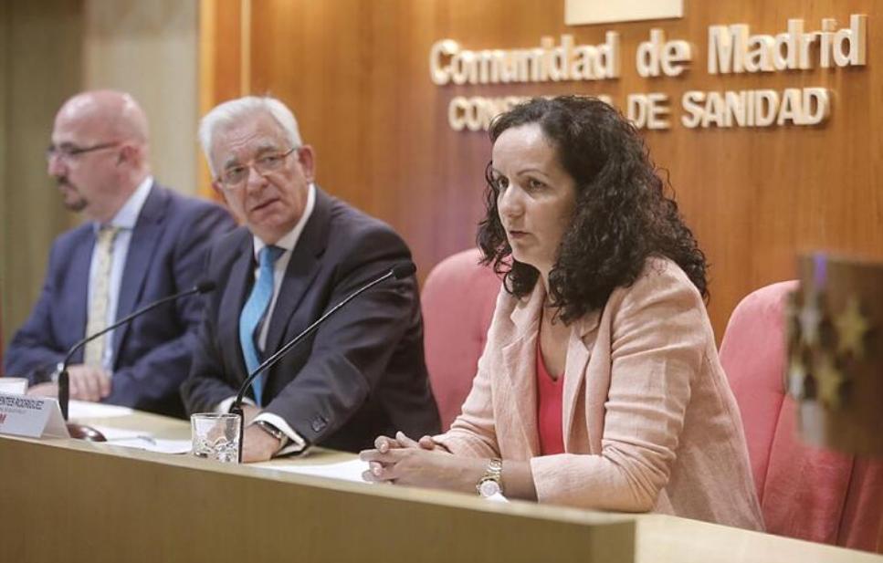 España suaviza restricciones y su principal experta en salud renuncia