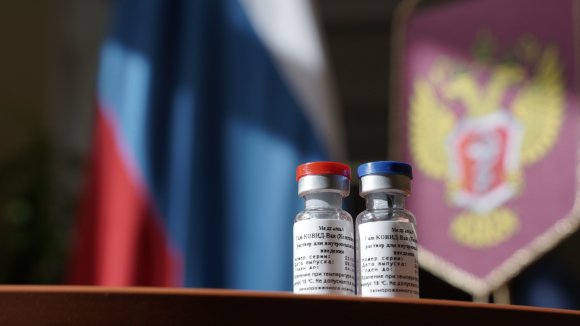 Rusia registró primera vacuna 