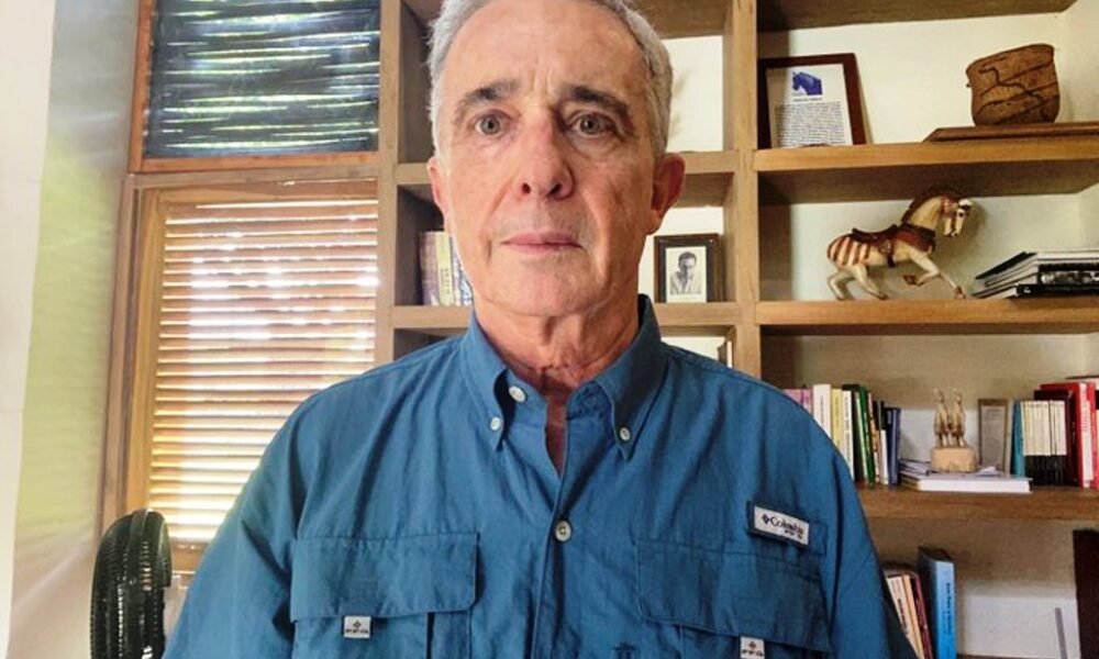 Uribe fue reseñado como preso - noticiasACN