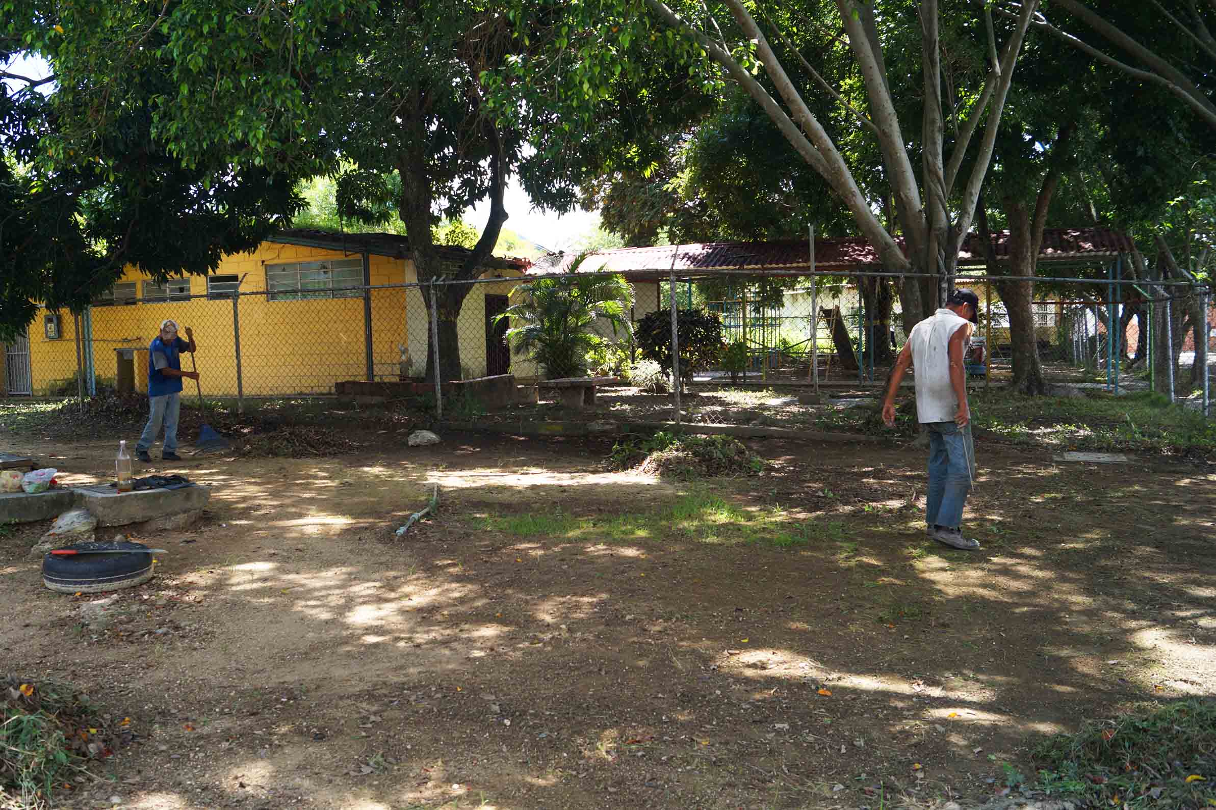 Limpieza y reparación en Complejo Deportivo Las Quintas