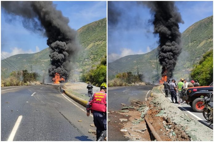 Gandola se incendió en Caracas - ACN
