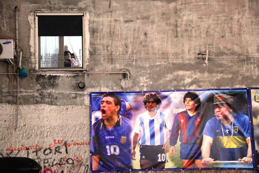 Mundo del fútbol llora partida de Maradona - noticiasACN