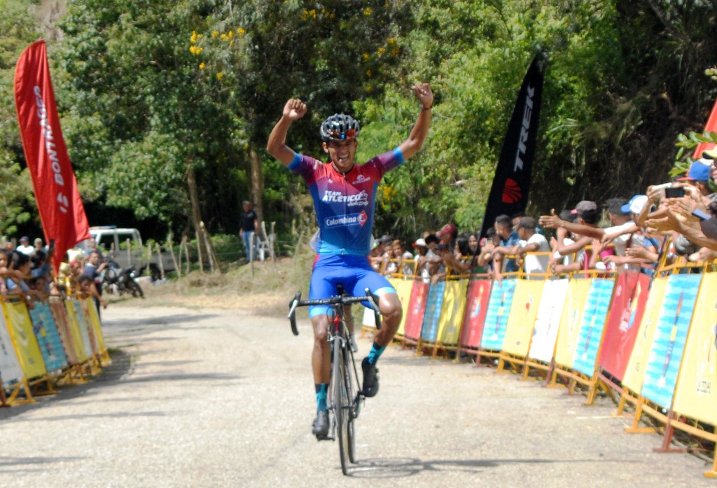 Roniel Campos ganó la tercera etapa - noticiasACN