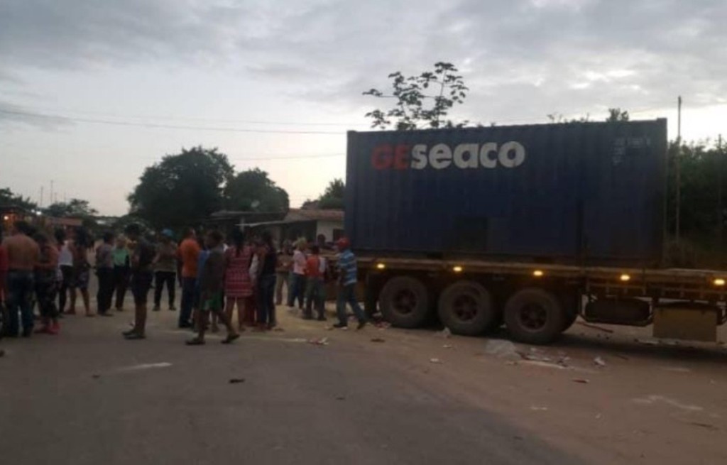 Camión saqueado en Zulia