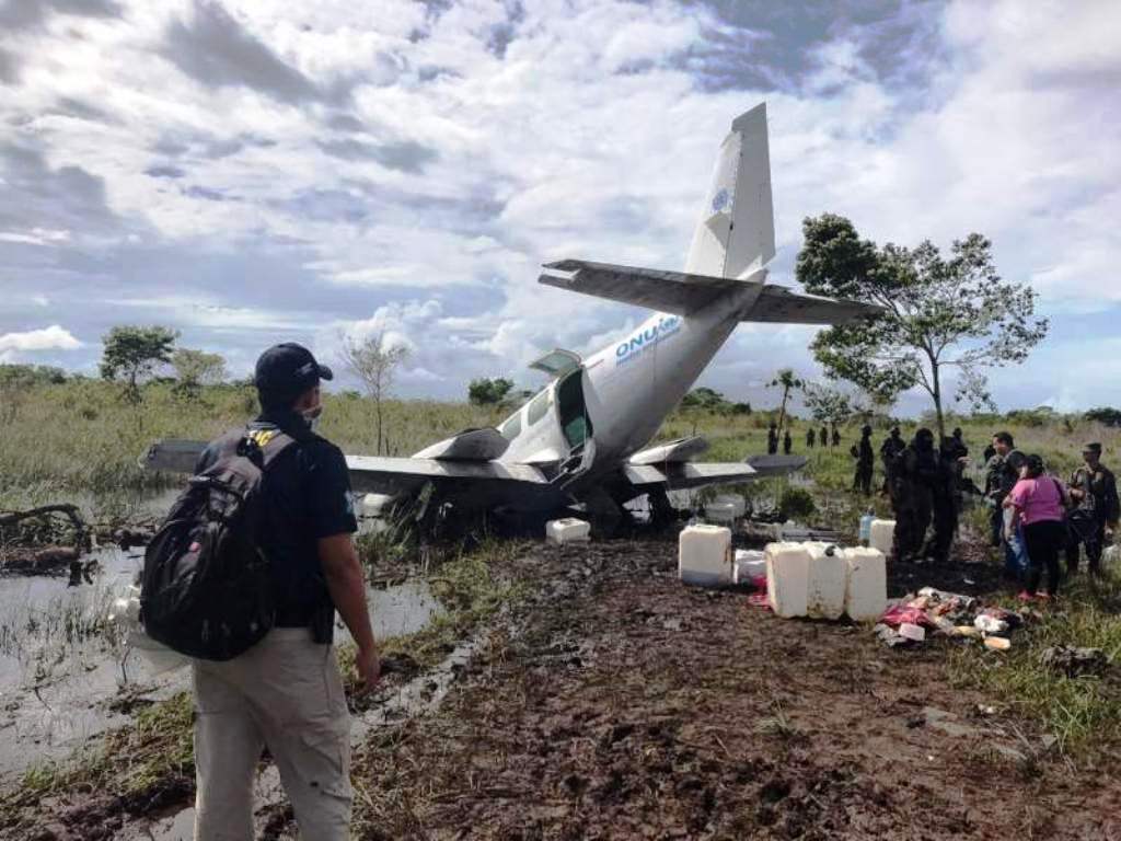 Incautan en Honduras avioneta con cocaína - noticiasACN
