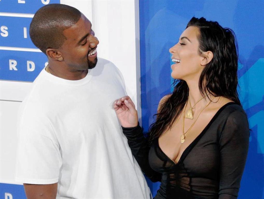 Kim Kardashian solicitó el divorcio - noticiasACN