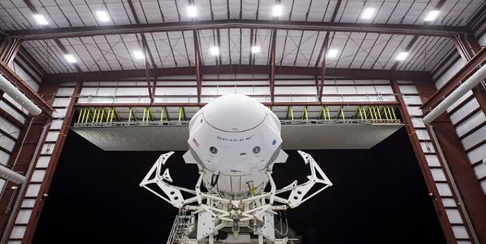 SpaceX misión comercial al espacio