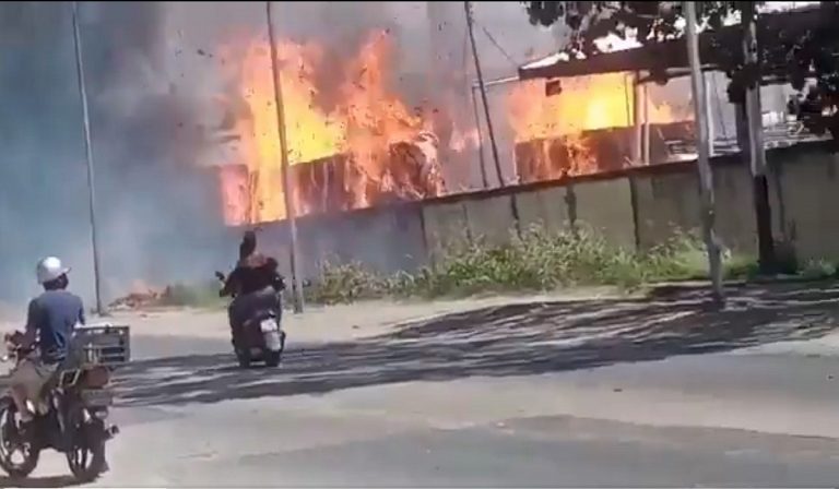 Incendio en Paveca - ACN