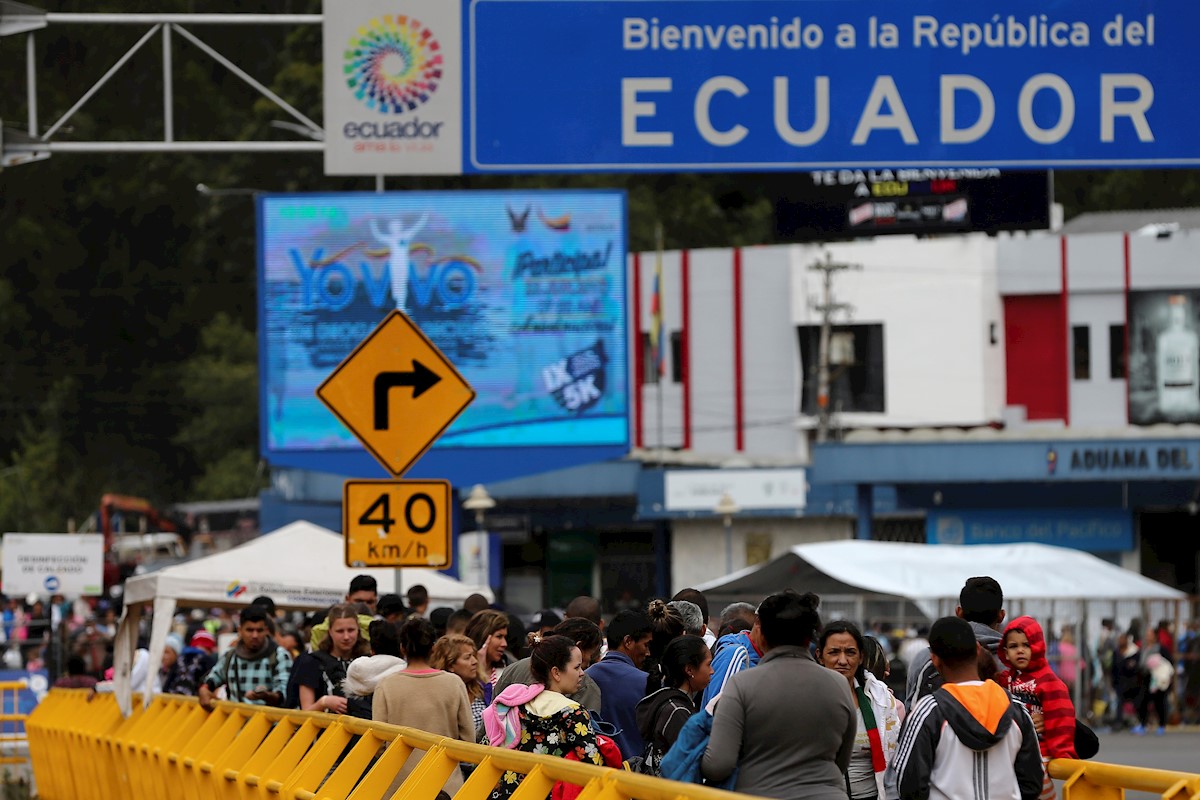 migrantes venezolanos ecuador perú- acn