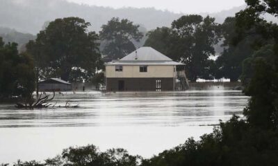 Australia evacua a miles de personas - ACN