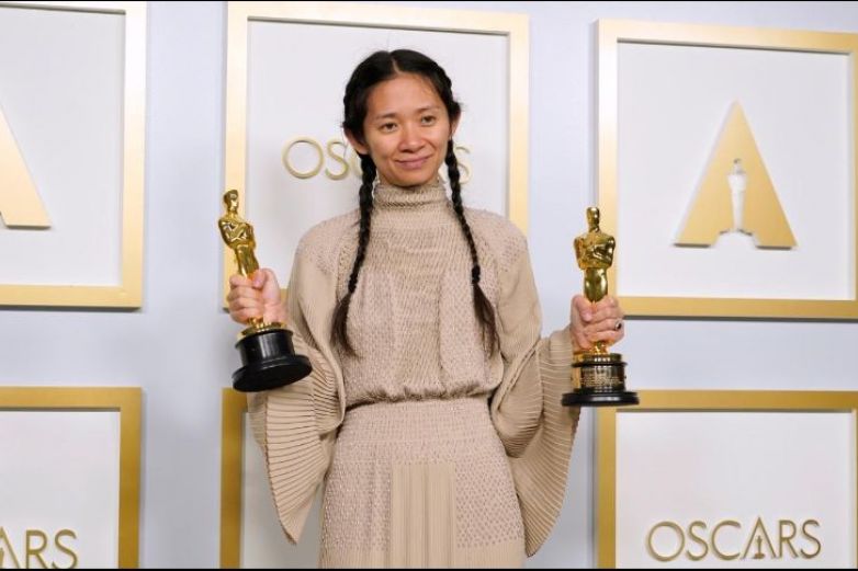 Éxito de Chloé Zhao censurado en China