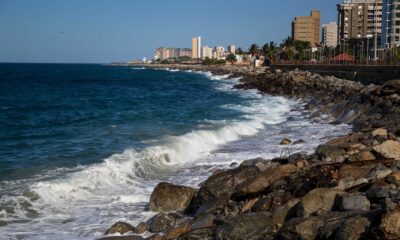 Playas abrirán en La Guaira