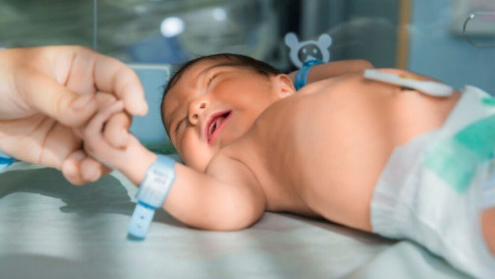 Nació en España bebé con anticuerpos - ACN