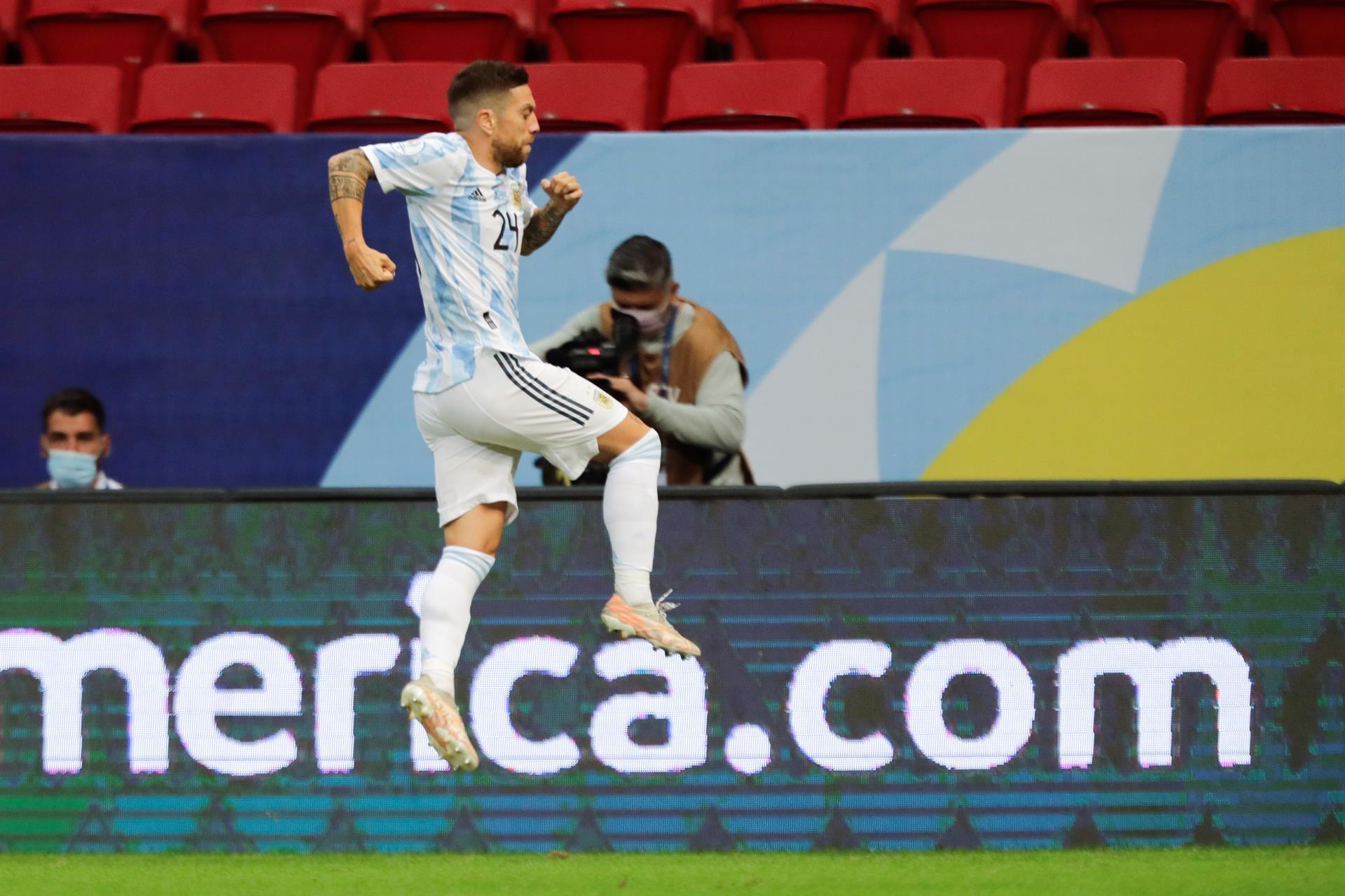 Argentina clasifico a cuartos de la Copa América - noticiacn