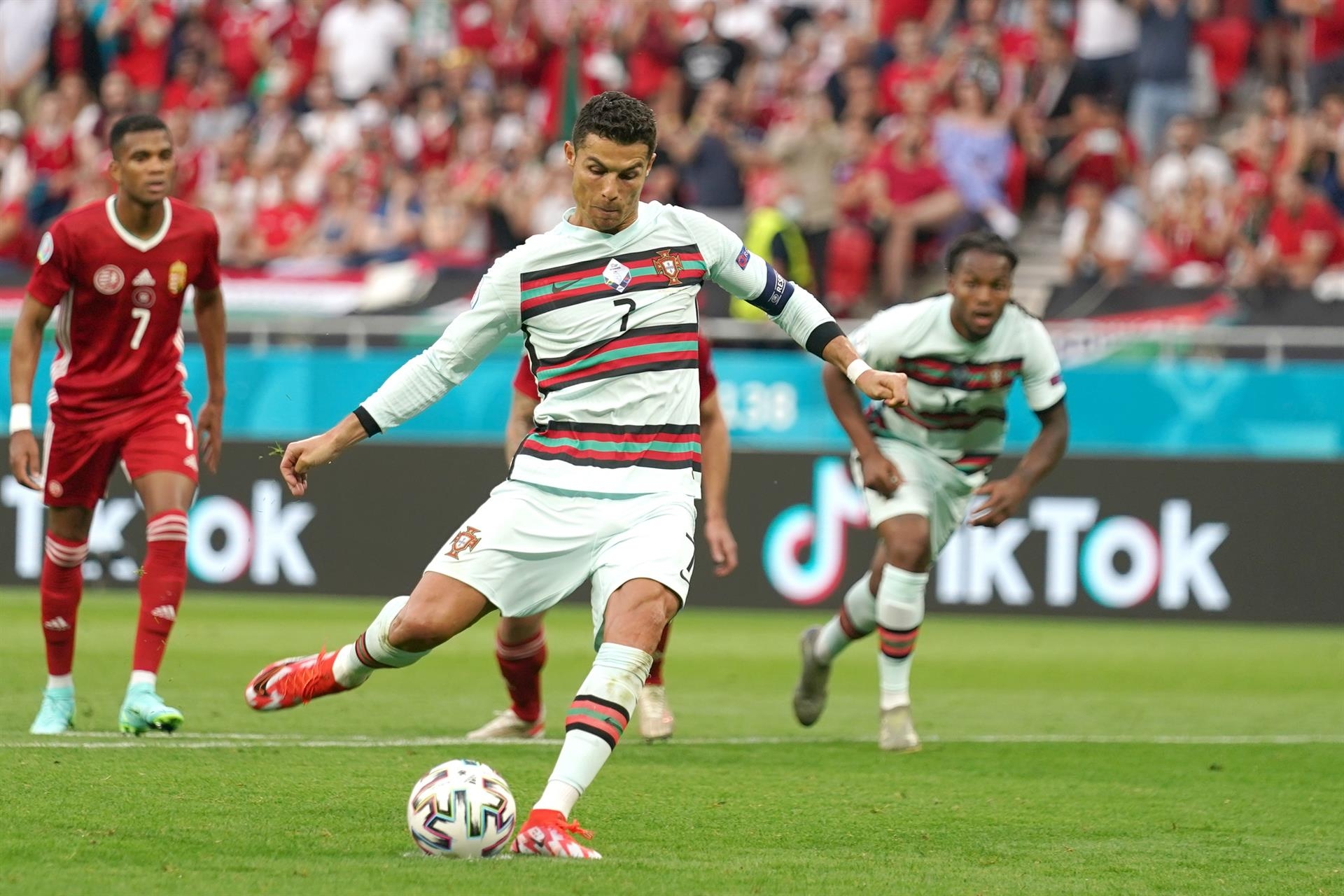 Portugal goleó a Hungría - noticiacn