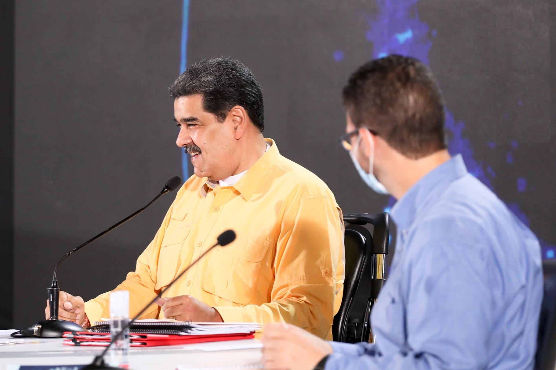 Maduro acusó al jefe del Comando Sur - noticiacn
