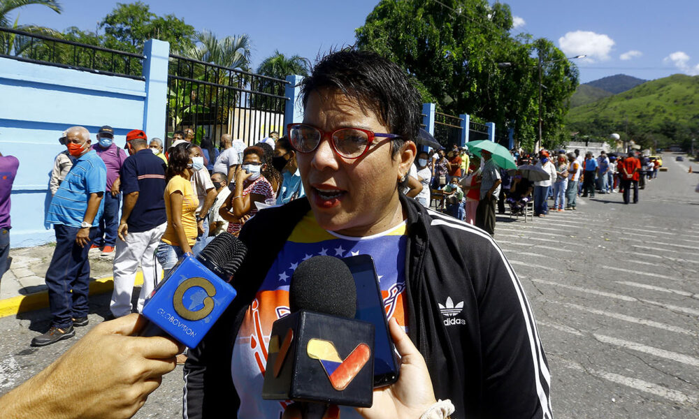 Ana González en elecciones del PSUV